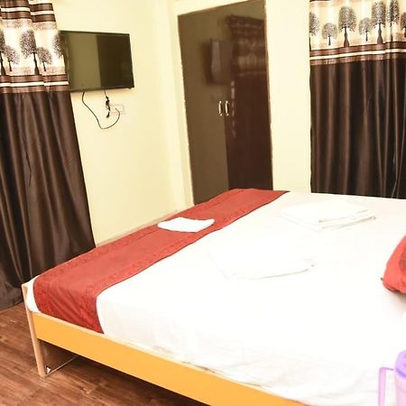 Varanasi Paradise Ngoại thất bức ảnh
