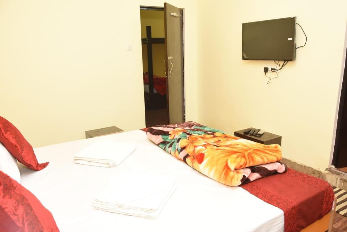 Varanasi Paradise Ngoại thất bức ảnh